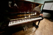 大橋ピアノ　オオハシピアノ　リニューアルピアノ　No132 中古ピアノ 大橋(OHHASHI 132) 国産最高水準の「幻のピアノ」 ｜ 世界